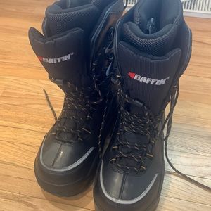 Baffin snowmobile boots size 10 men's